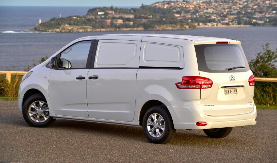  LDV G10 Van 2015 года  (фото 11 из 18)